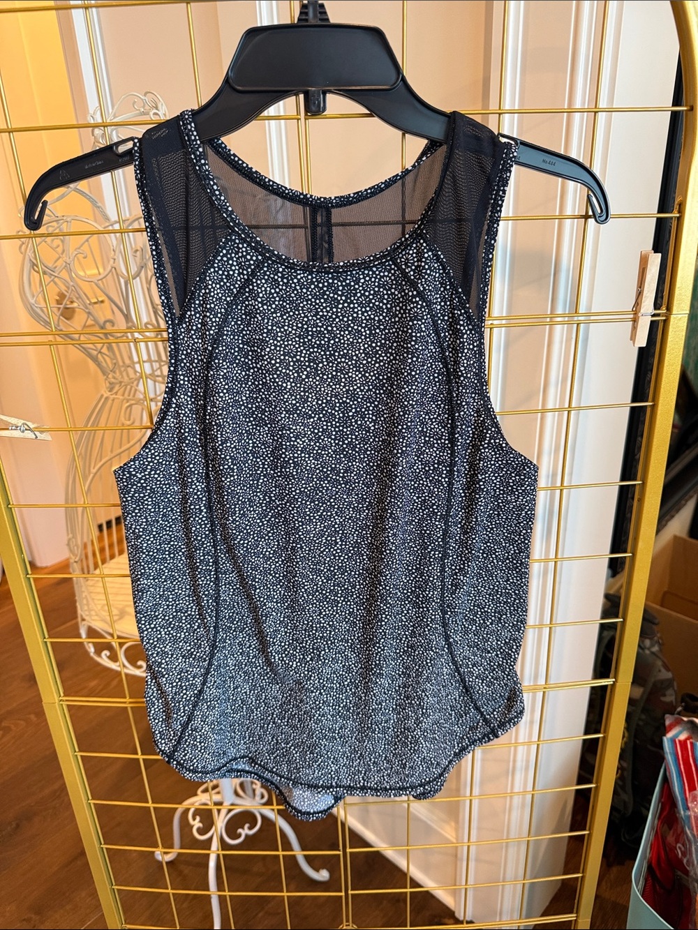 Lululemon Black Speckled Mesh-Trim Tank Top size 6 loose fit
